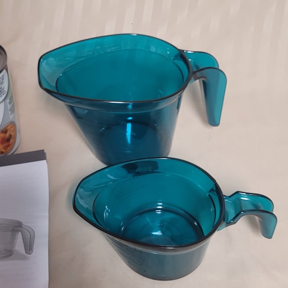 Tupperware Micro Pitcher Set - Peacock Blue